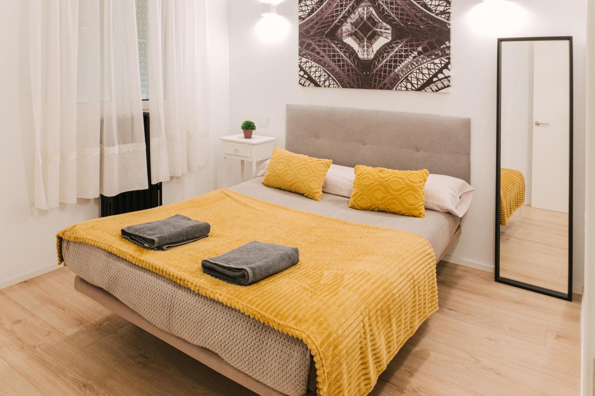 Lujoso Y Amplio Apartamento Con Parking Incluido Leon Ngoại thất bức ảnh