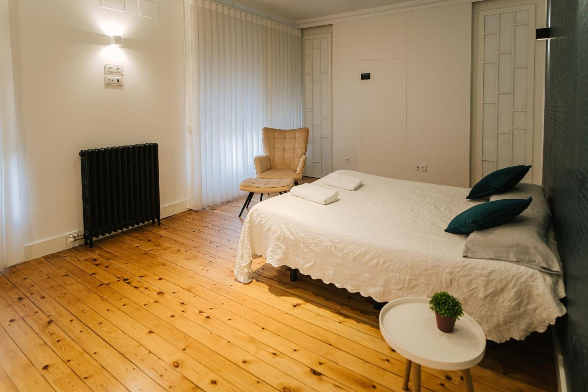 Lujoso Y Amplio Apartamento Con Parking Incluido Leon Ngoại thất bức ảnh